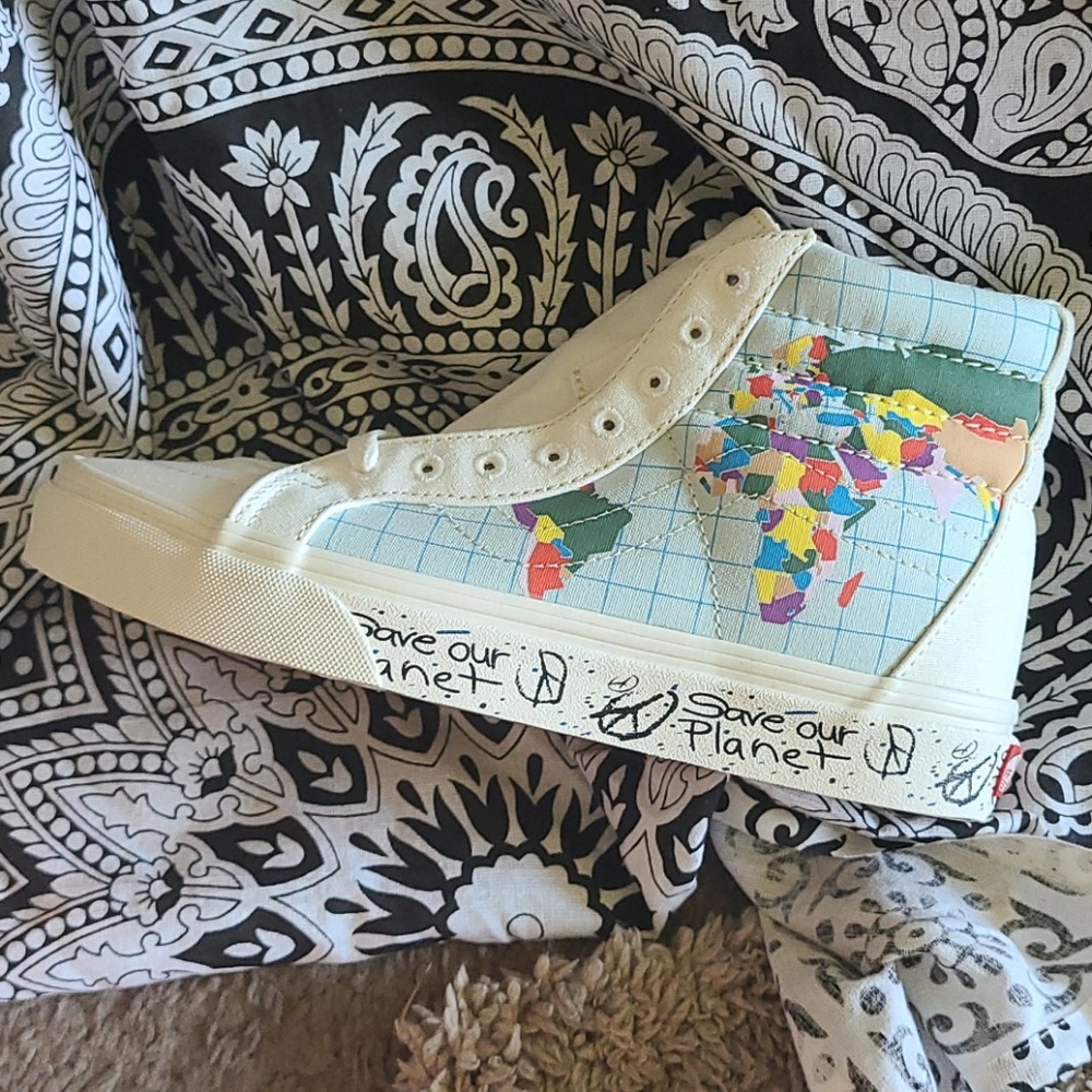 Vans Save Our planet High tops NWT